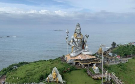 Jog Falls & Murudeshwar Tour: Waterfalls & Sacred Shores of Karnataka
