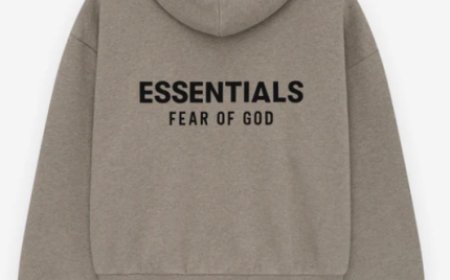 Essentials Hoodie – Classic Streetwear Style for Everyday Comfort