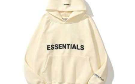 Essentials Hoodie: The Perfect Blend of Comfort & Fashion