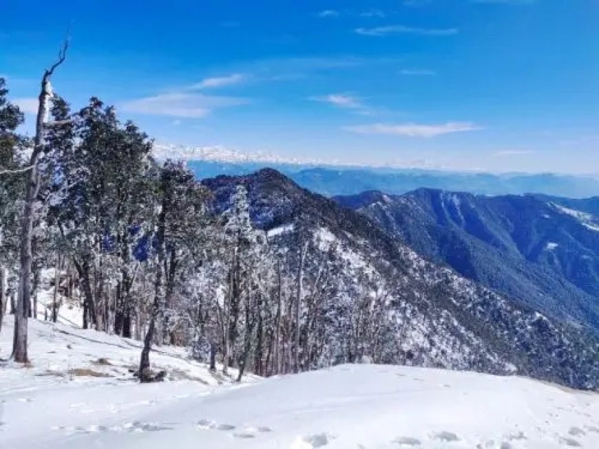 Explore Mountains with a Scenic Nag Tibba Trek Package